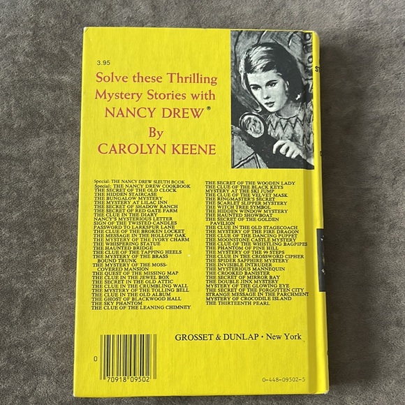 Bundle of 2 Nancy Drew books. $6 for 2 or $4 each. Books # 2, 4 - Picture 5 of 5